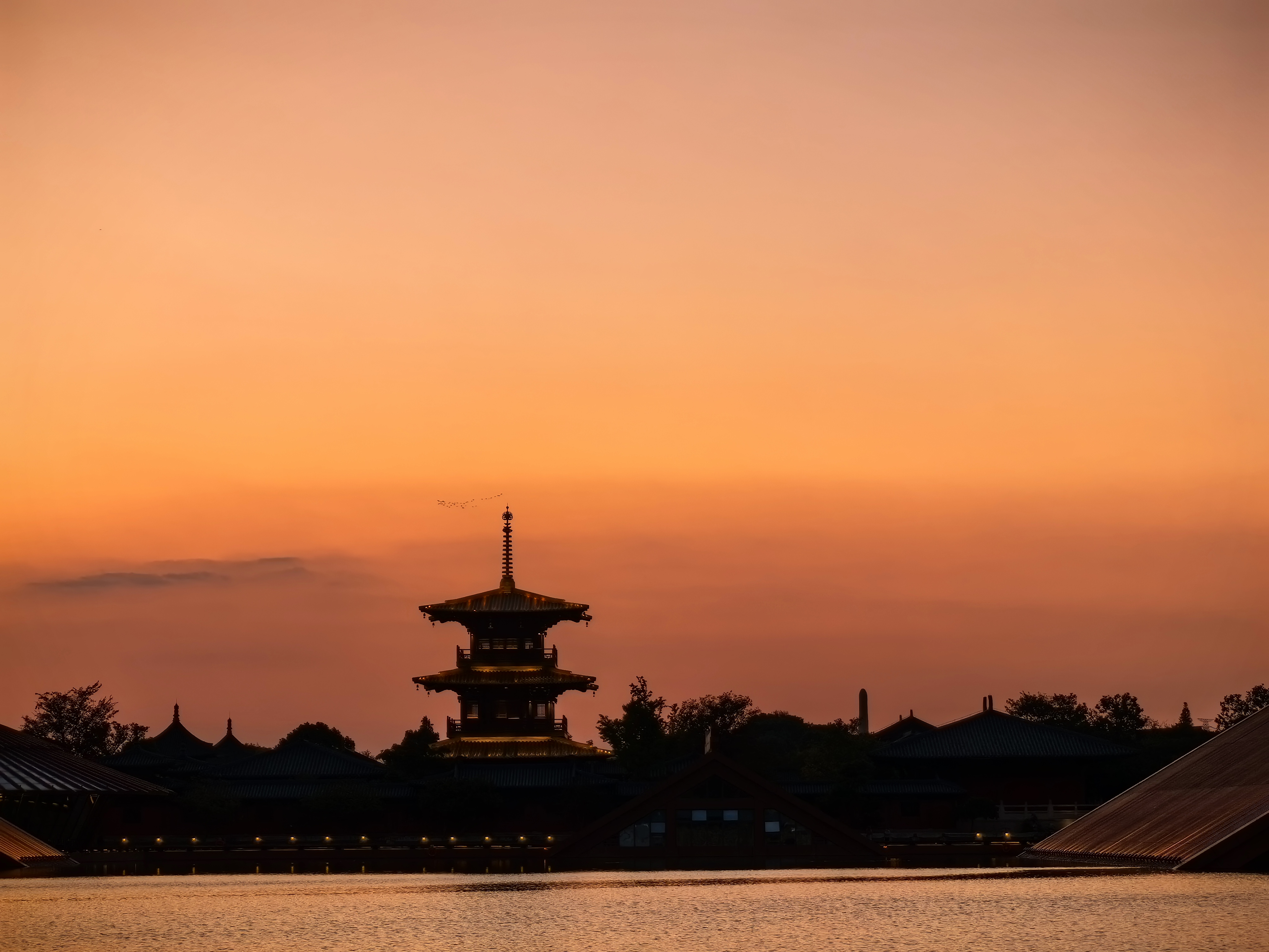 2023-10-11, 晚霞, 塔, 随手拍, 上海