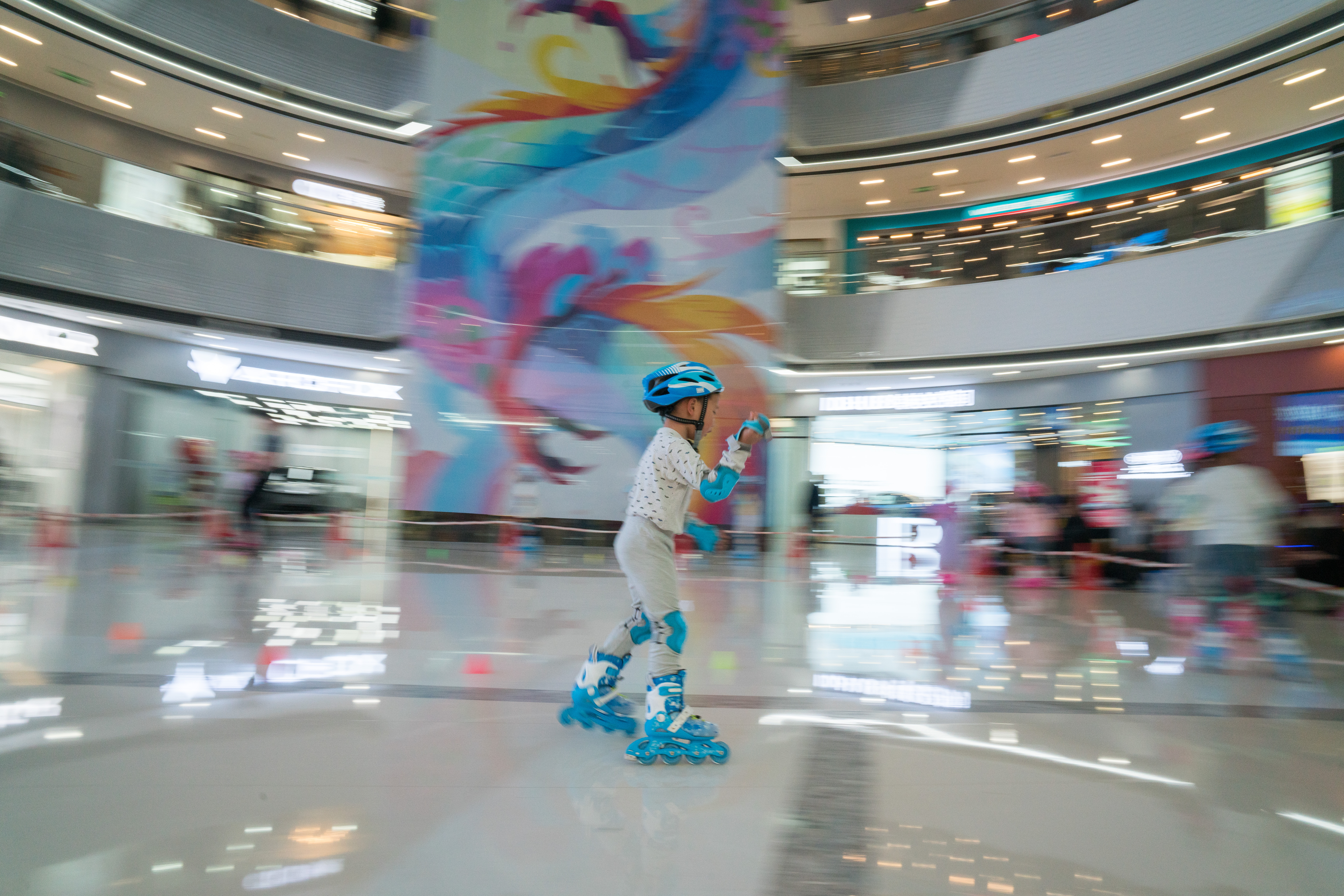 2024-04-13, 小朋友, 轮滑, 上海, 追焦